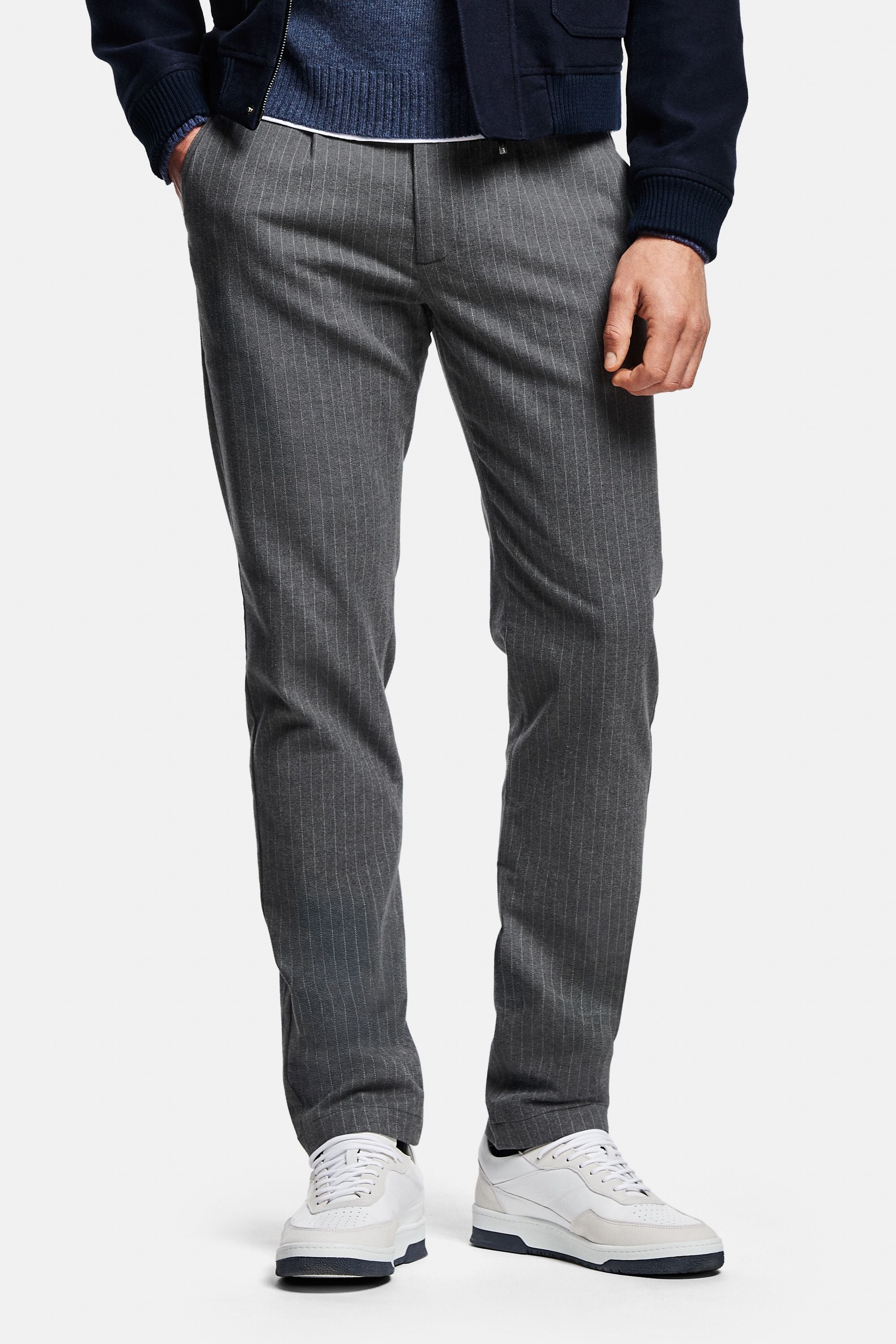 Newmans Pinstripe * The Flannels