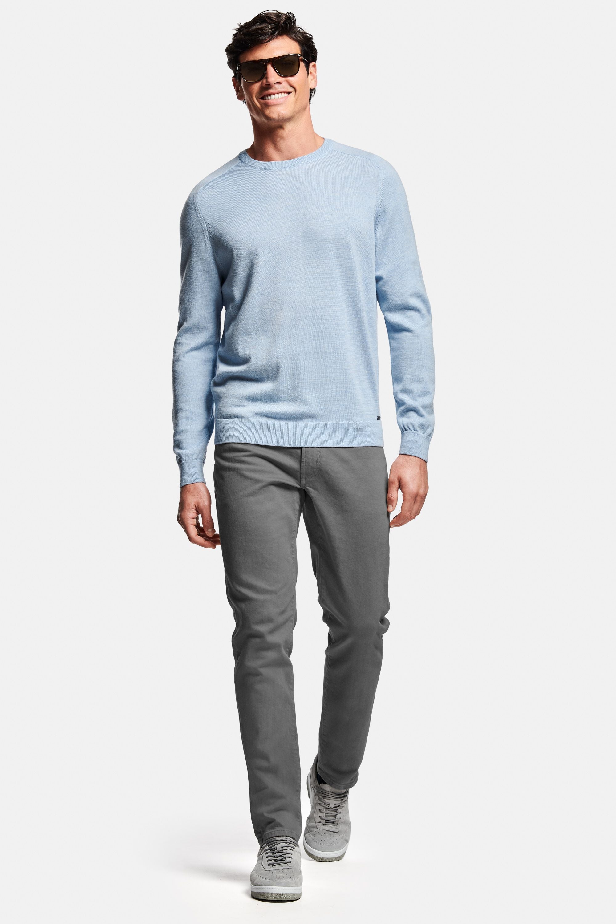 Oysters * The Suede Sneakers